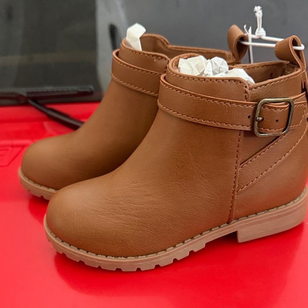 Old Navy Tan/Brown Toddler Ankle Boots - Picture 4 of 4